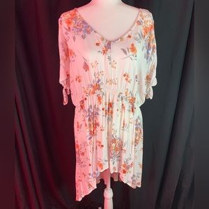 Torrid cream floral long blouse with tags size 2X
